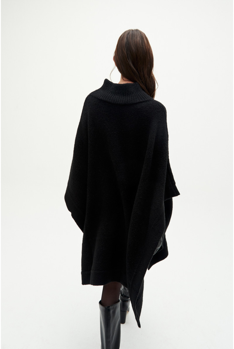 PONCHO POLERA SHANIA