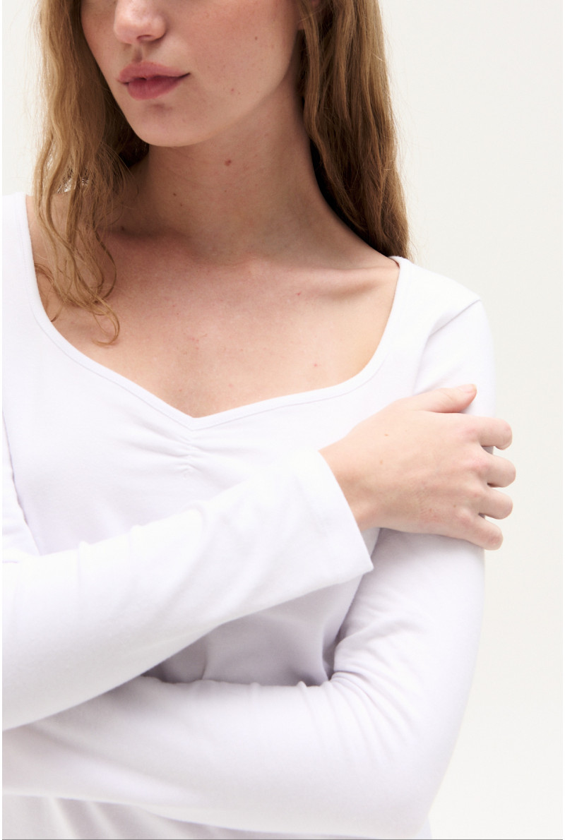 REMERA M/L SAM