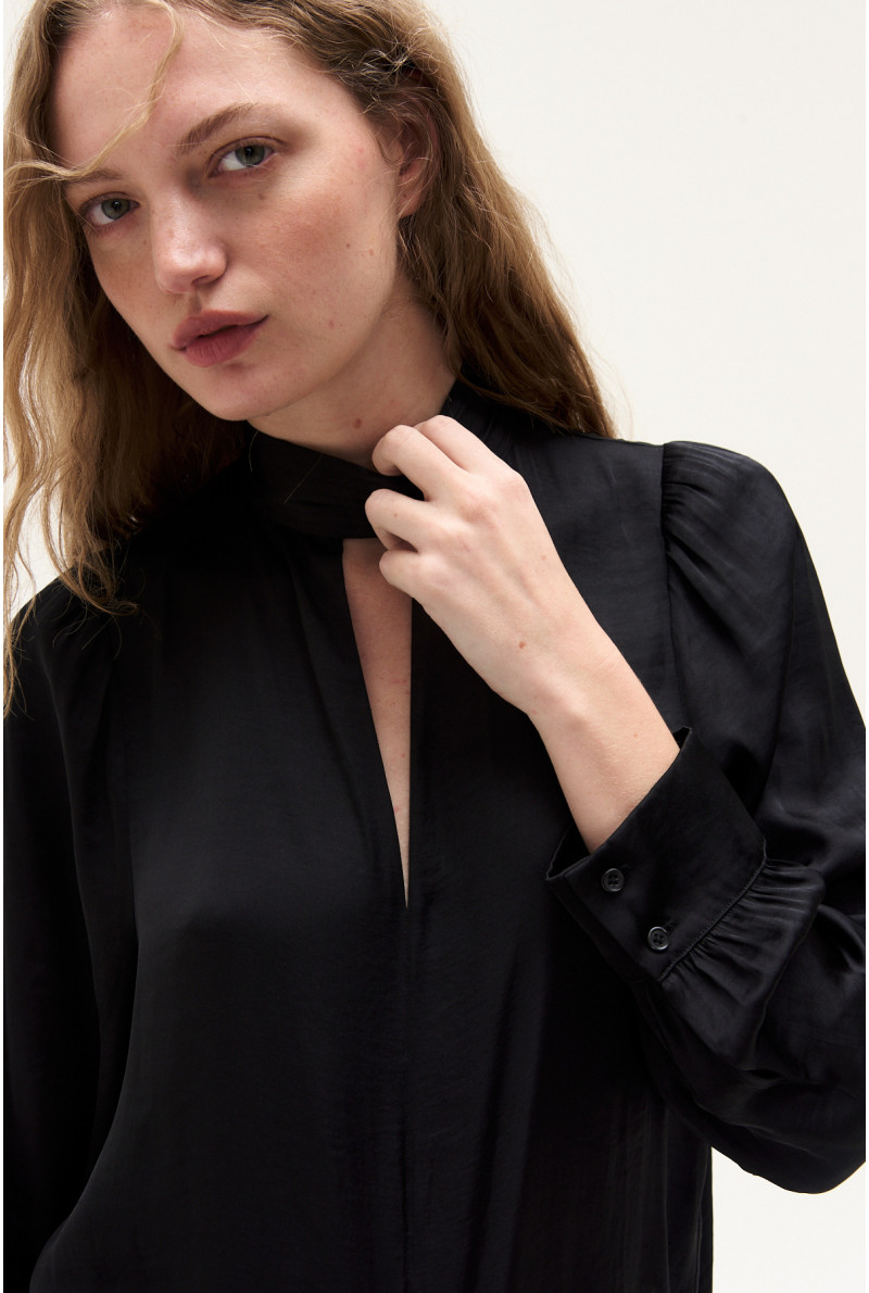 BLUSA LINDA