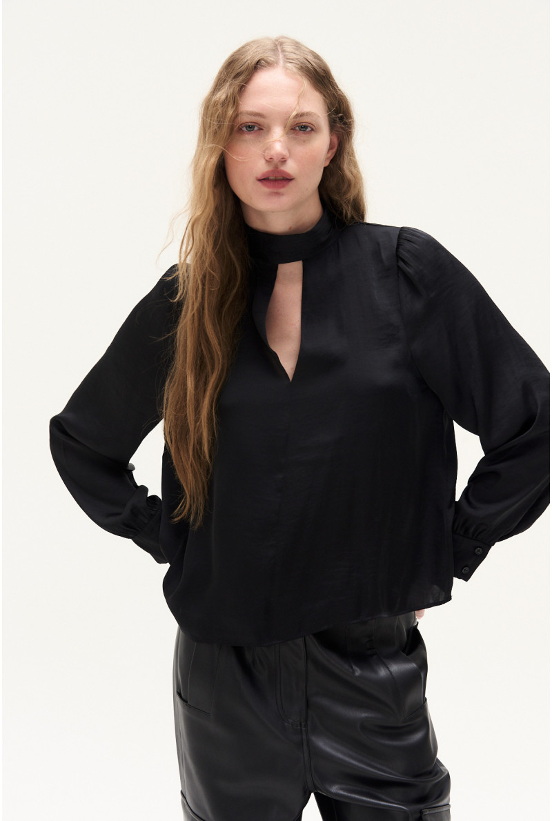 BLUSA LINDA