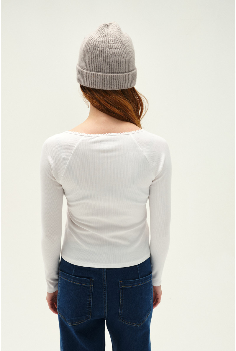 REMERA V M/L AVRIL