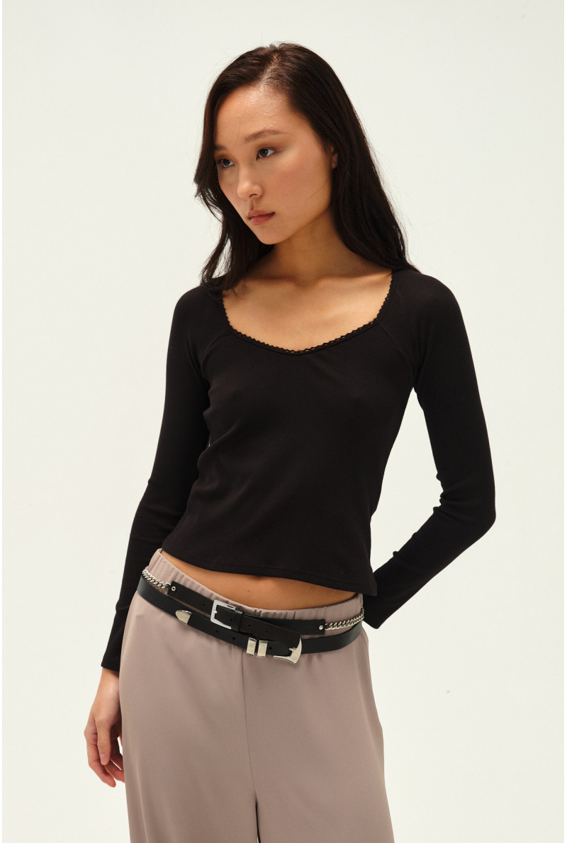 REMERA V M/L AVRIL