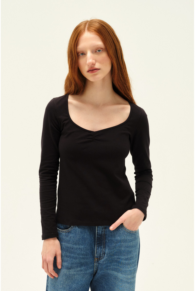 REMERA M/L SAM