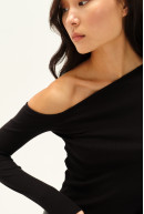 REMERA ASIMETRICA M/L KYLIE