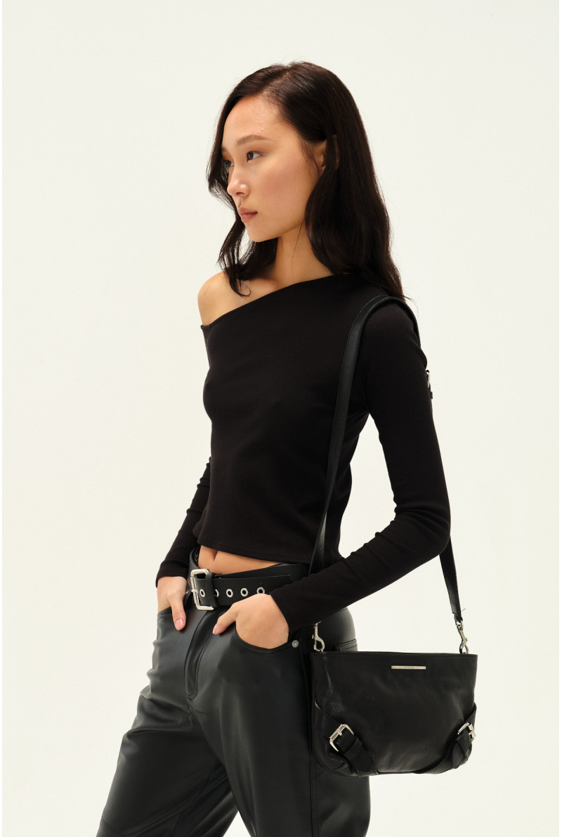 REMERA ASIMETRICA M/L KYLIE