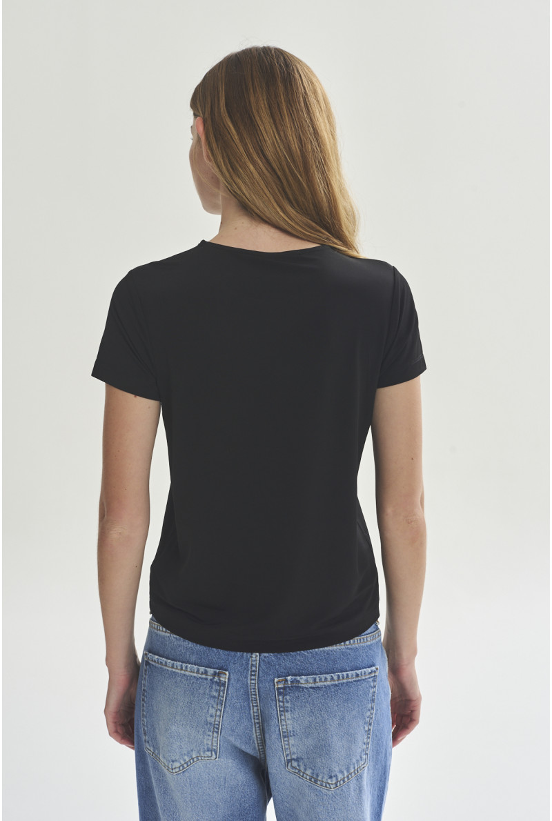 REMERA C/R OLIVER