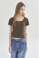 REMERA C/R NEIL