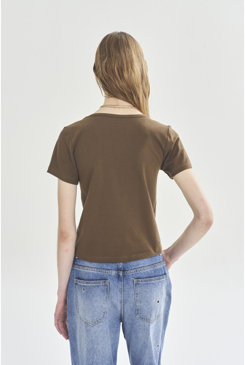 REMERA C/R NEIL