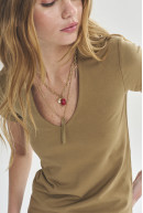 REMERA V M/C NEIL