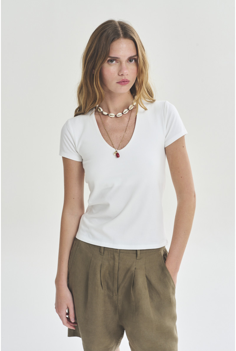 REMERA V M/C NEIL