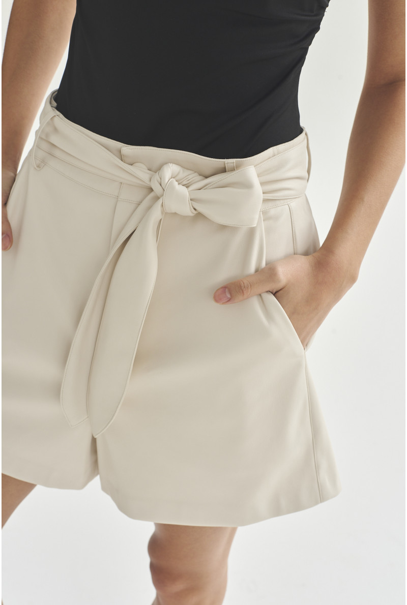 SHORT MALAGA