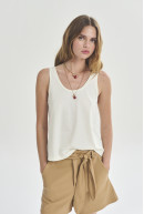 MUSCULOSA U CORA