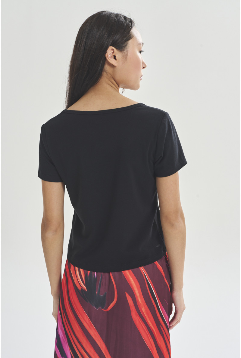 REMERA C/R NEIL