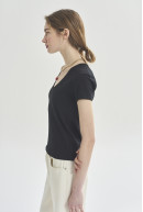 REMERA V M/C NEIL