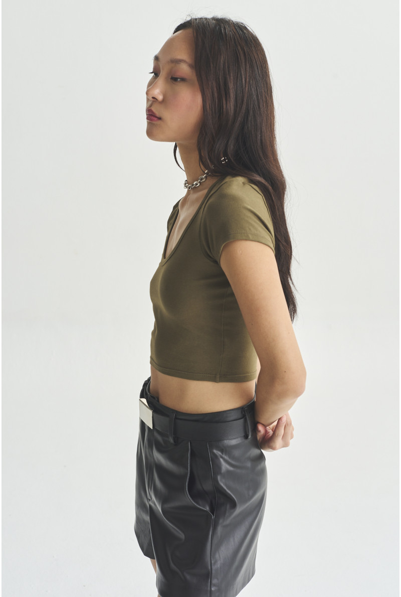 REMERA CORTA OLIVIA
