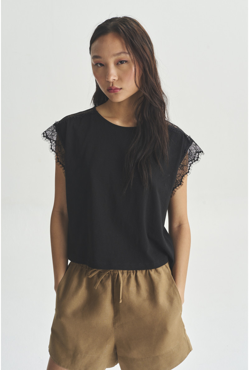 REMERA C/R KYLIE