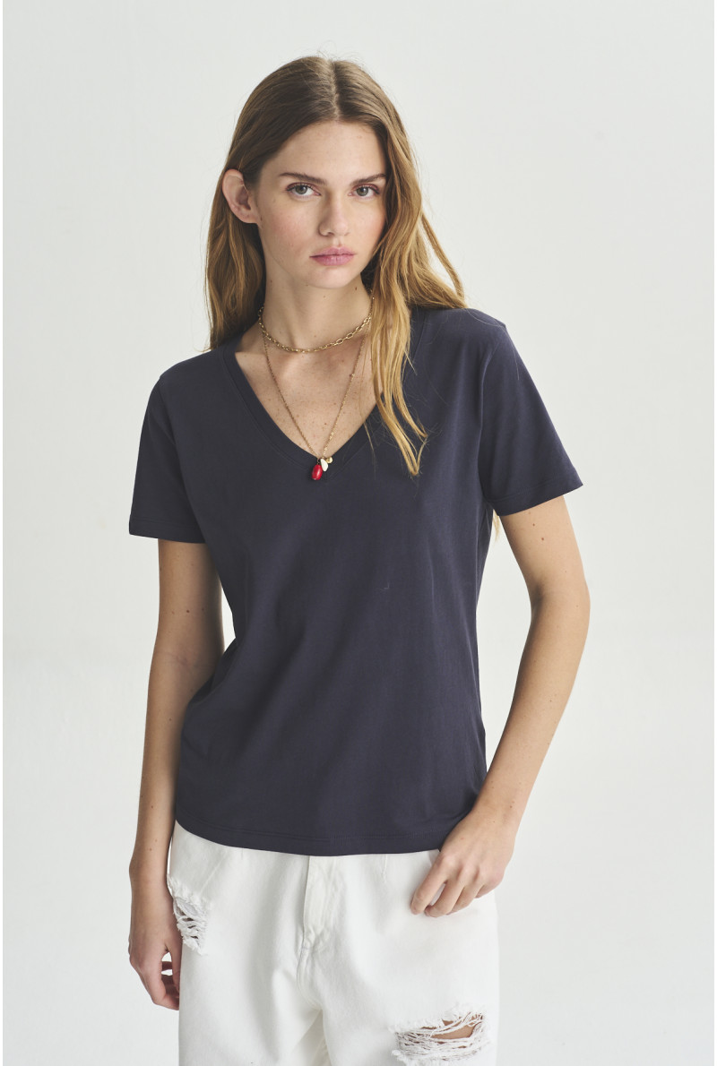 REMERA V M/C KURT