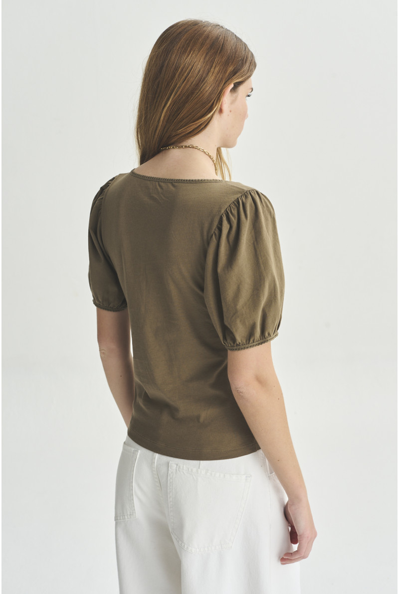REMERA V M/C JIM