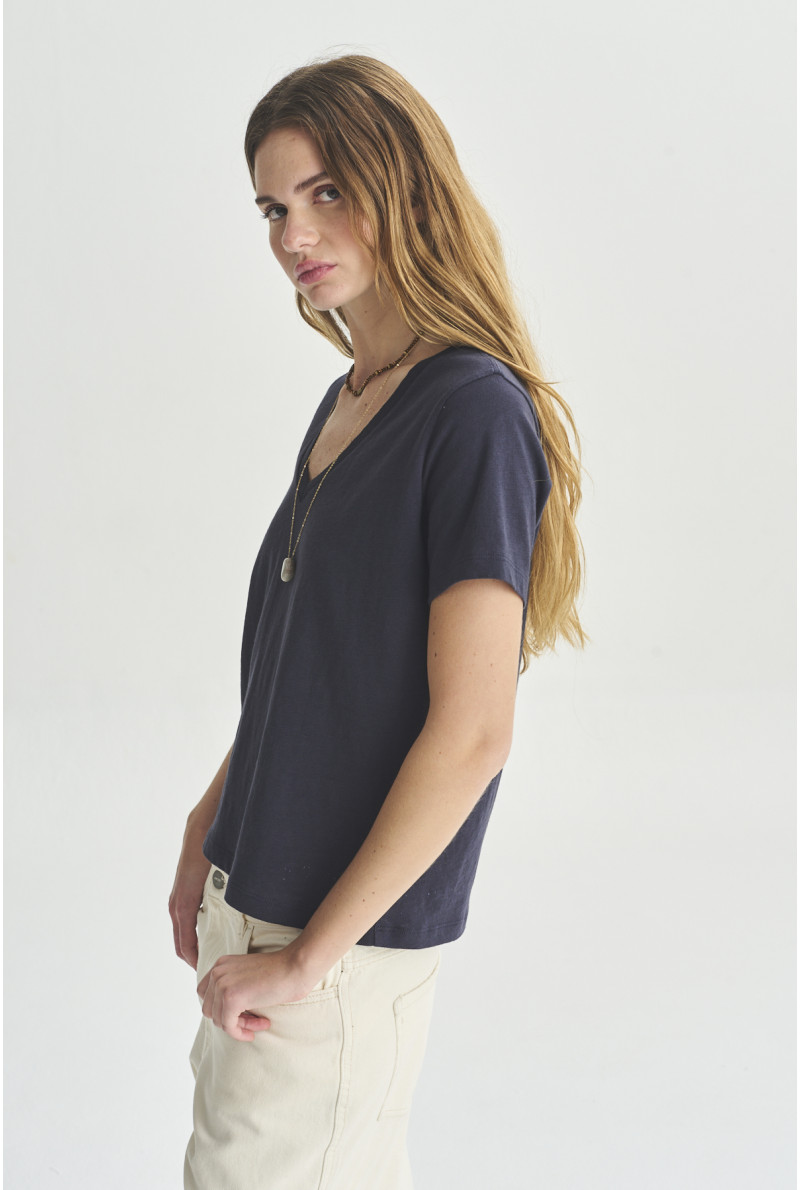 REMERA V M/C MALIK