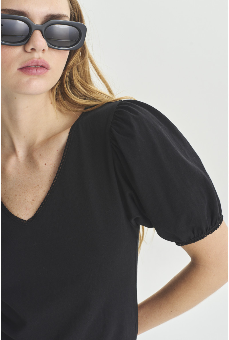 REMERA V M/C JIM