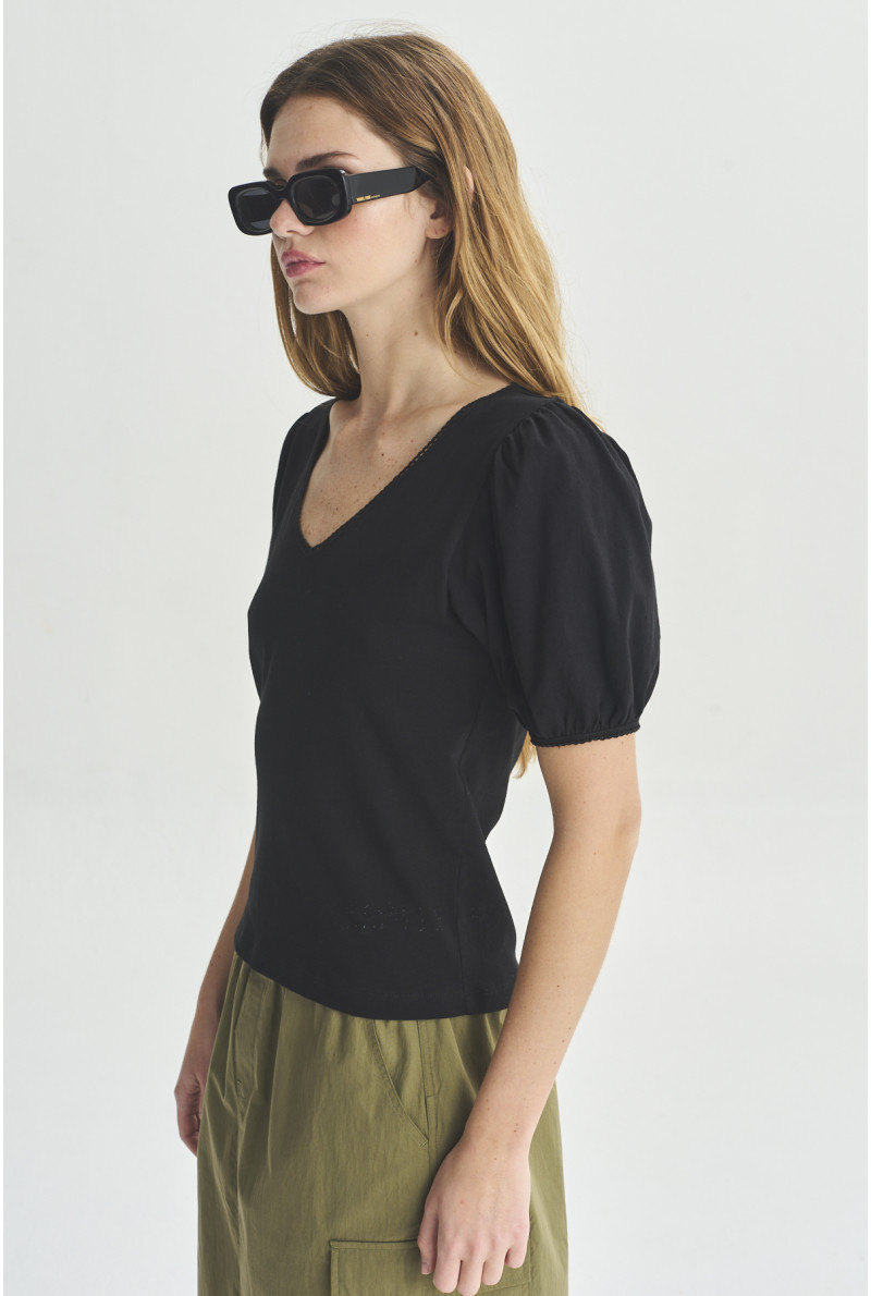 REMERA V M/C JIM