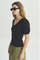 REMERA V M/C JIM