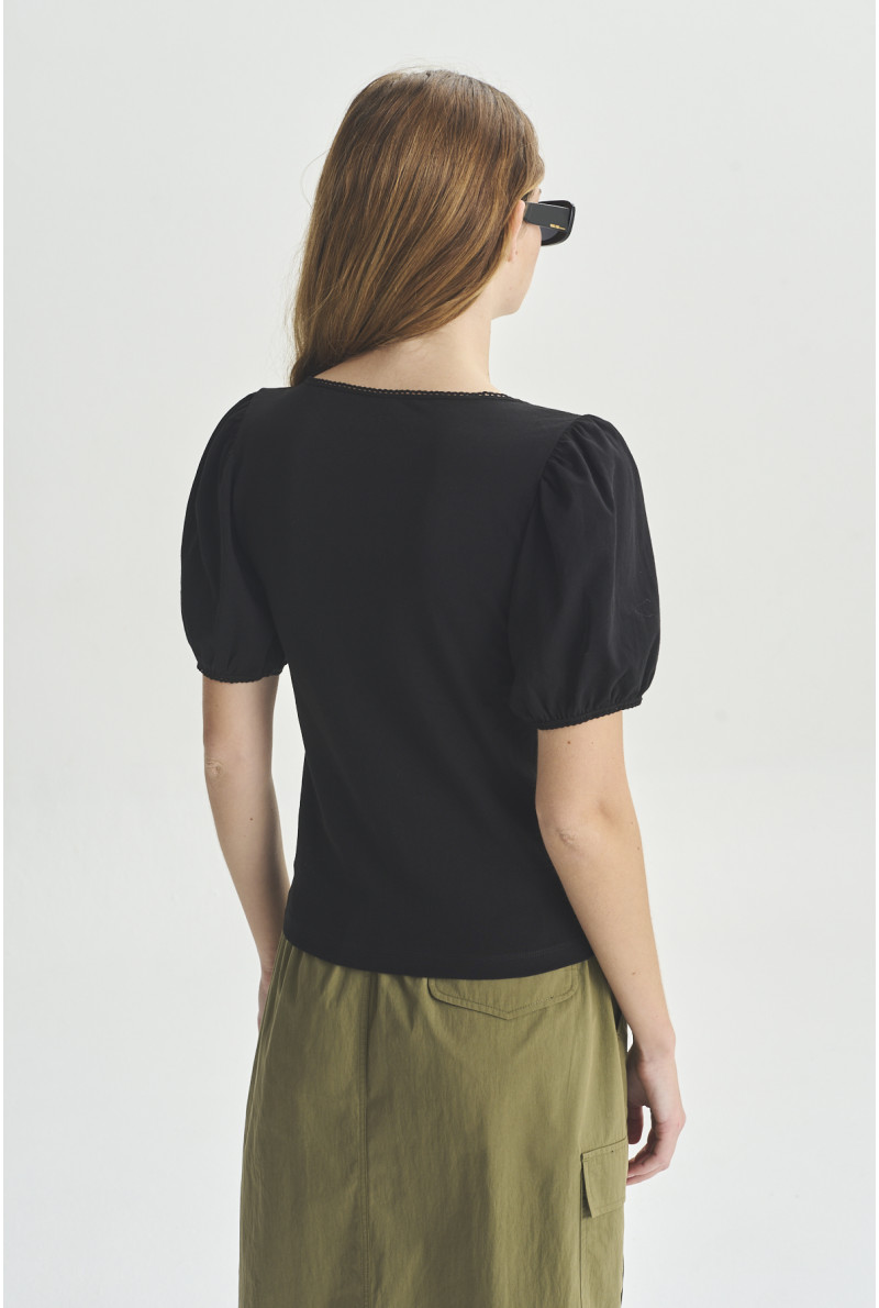 REMERA V M/C JIM