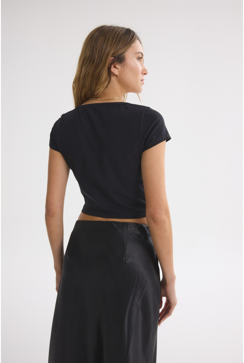 REMERA CORTA OLIVIA
