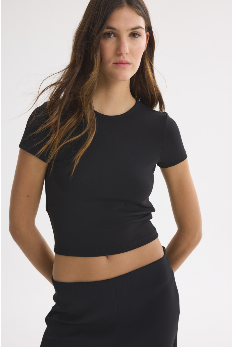 REMERA C/R M/C WES