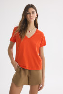 REMERA V M/C KURT