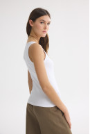 MUSCULOSA C/CUADRADO ARIANA