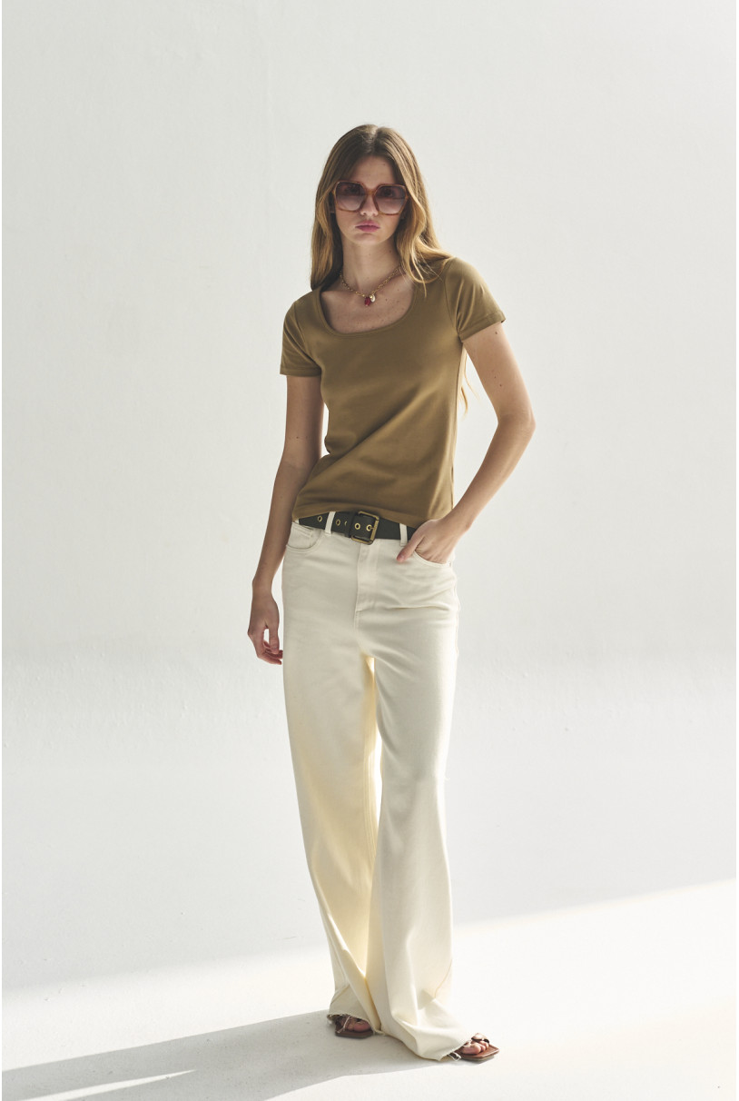 REMERA C/CUADRADO M/C HAROLD