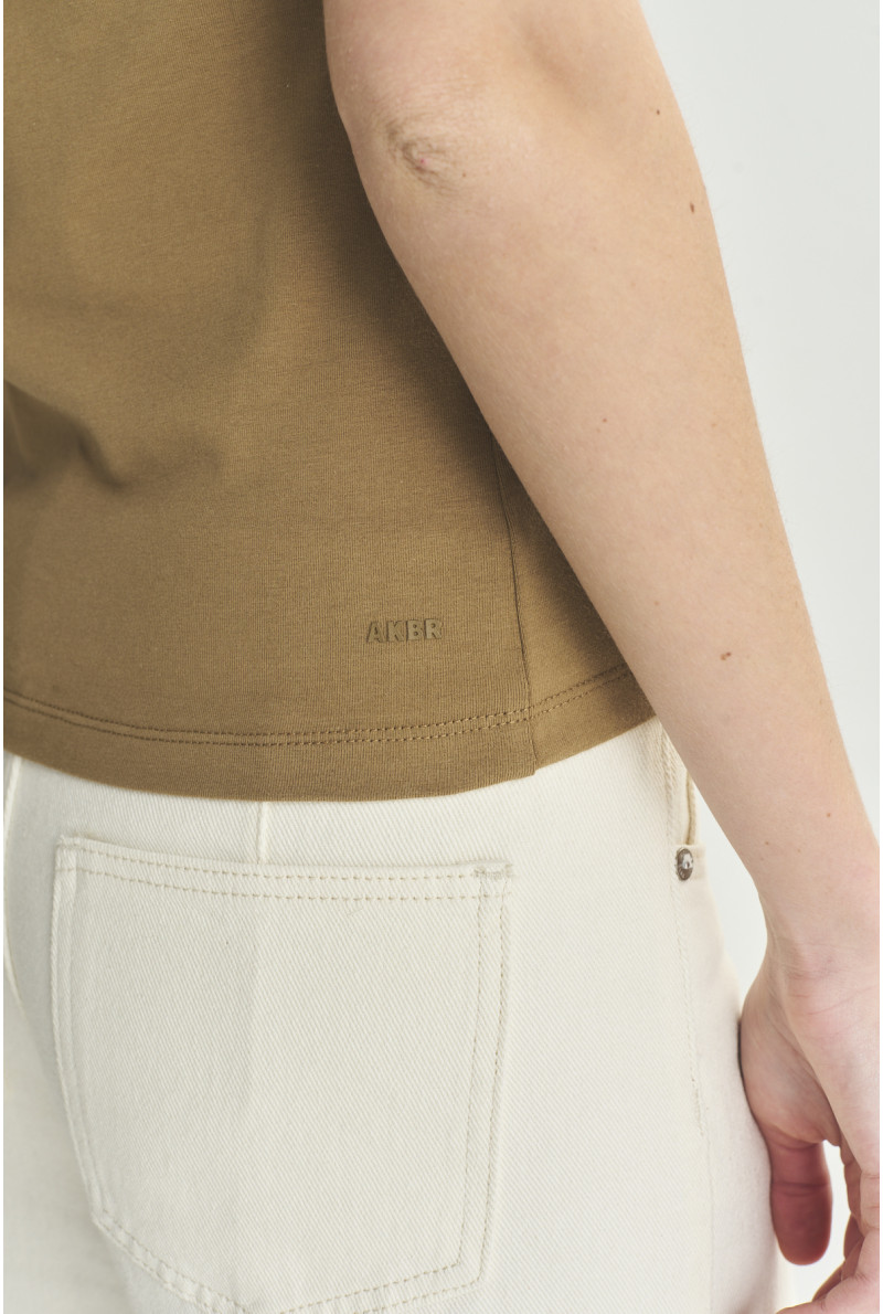 REMERA C/CUADRADO M/C HAROLD