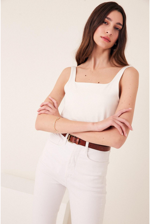MUSCULOSA C/CUADRADO COLE