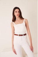 MUSCULOSA C/CUADRADO COLE