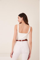 MUSCULOSA C/CUADRADO COLE