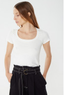 REMERA C/CUADRADO M/C GRACE
