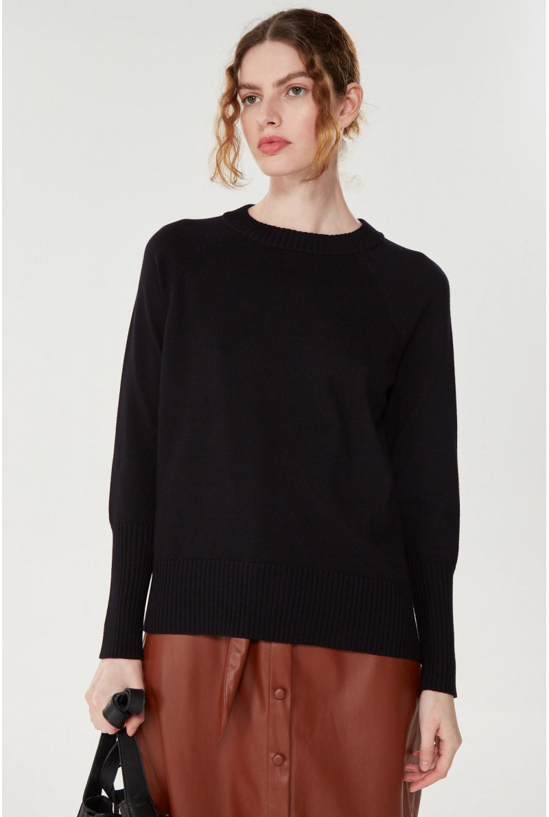 SWEATER C/R M/L BENNY