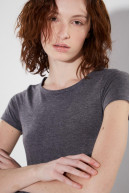REMERA C/R M/C NOAH