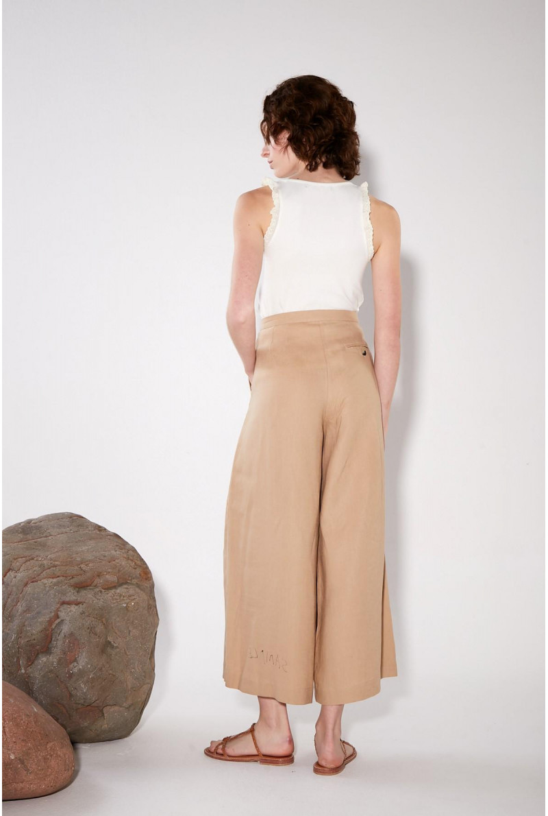 MUSCULOSA C/R MORA
