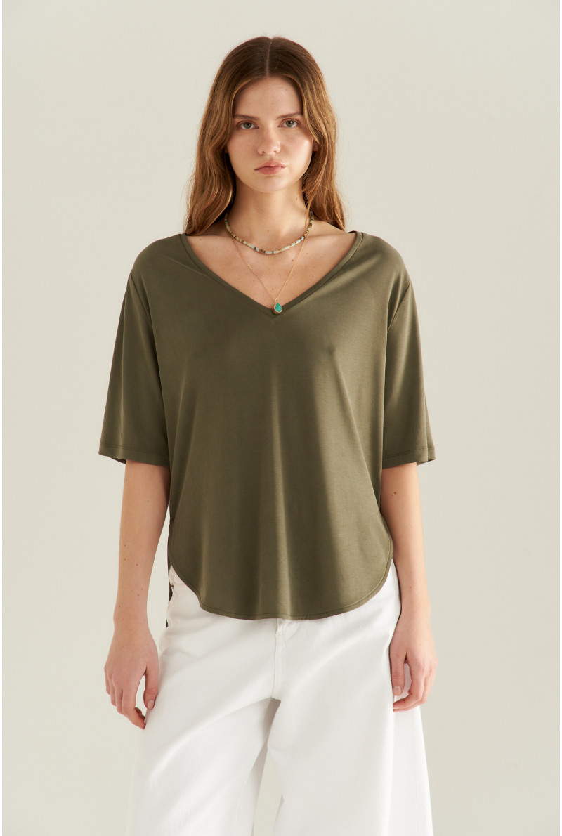 REMERA V M/C CHLOE